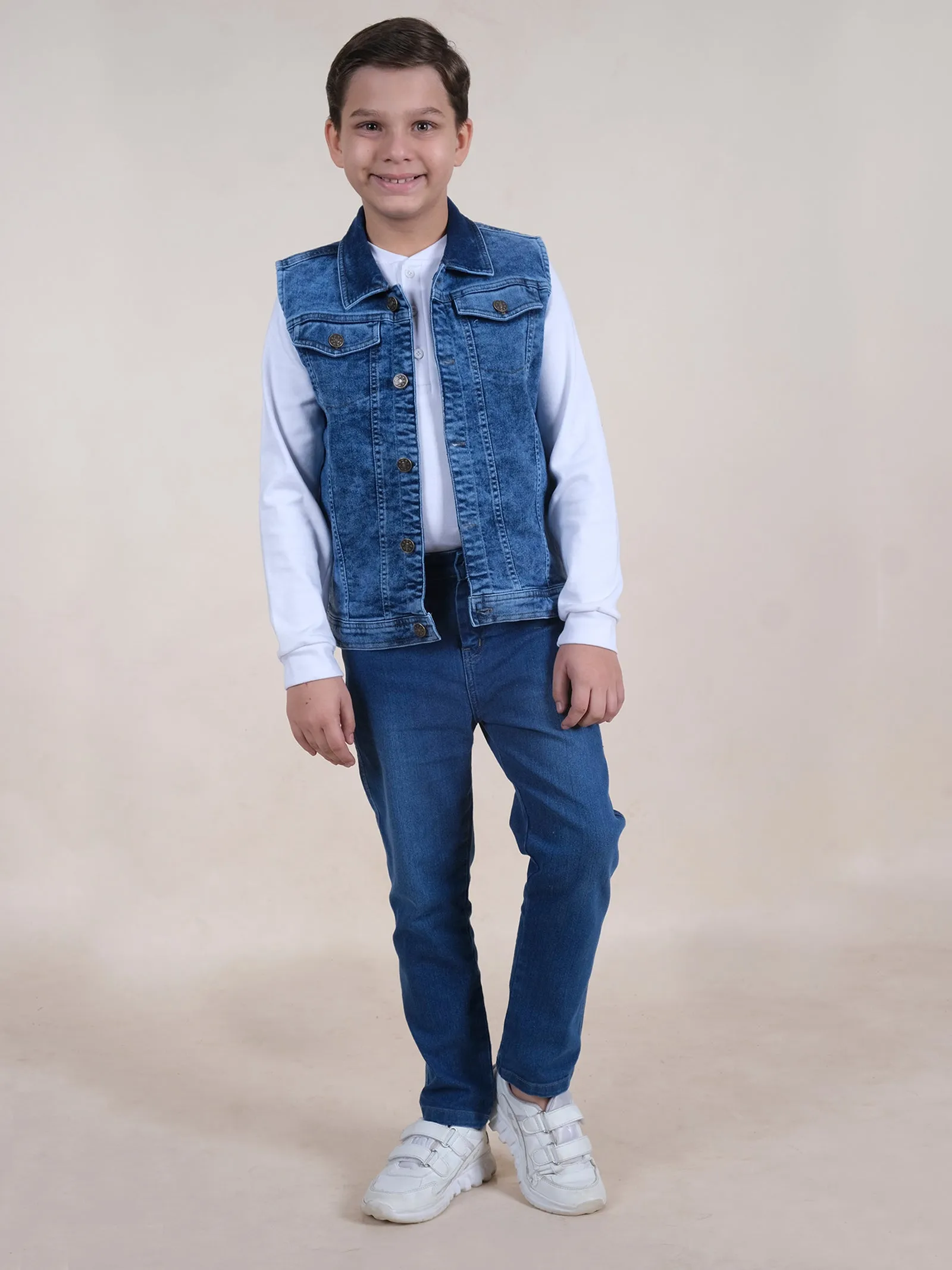 Boys Sleeveless Solid Denim Jacket