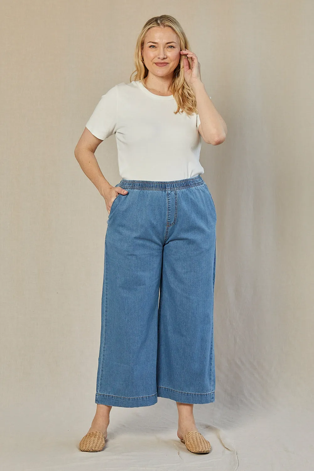 Breezy Petite Length Relaxed Chambray Pant in Light Wash